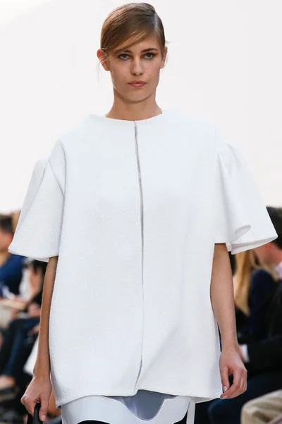 Look 3